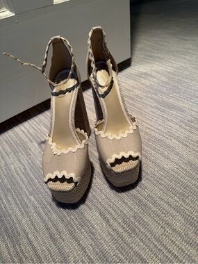 Sam Edelman Taupe Canvas Scalloped Platform Heels